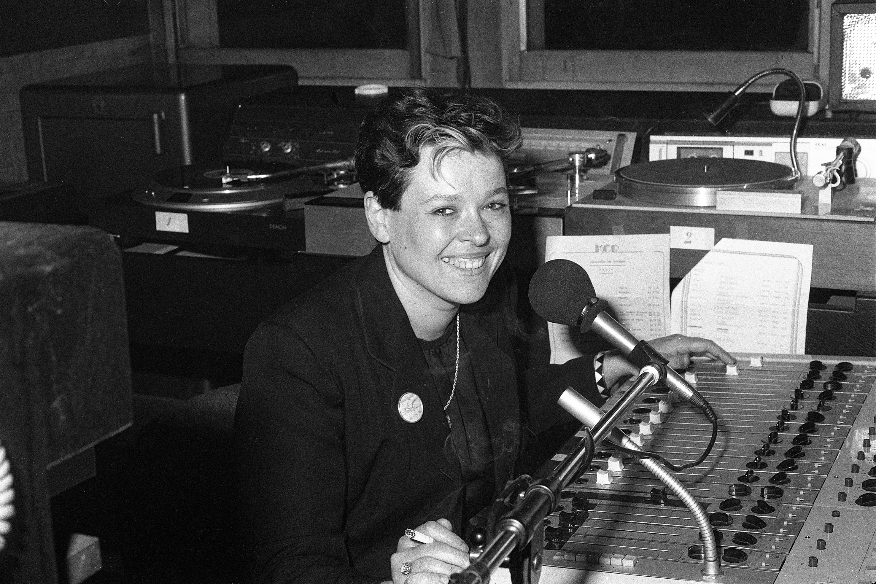 Supernana en studio radio en 1987. Crédit : MICHEL LIDVAC